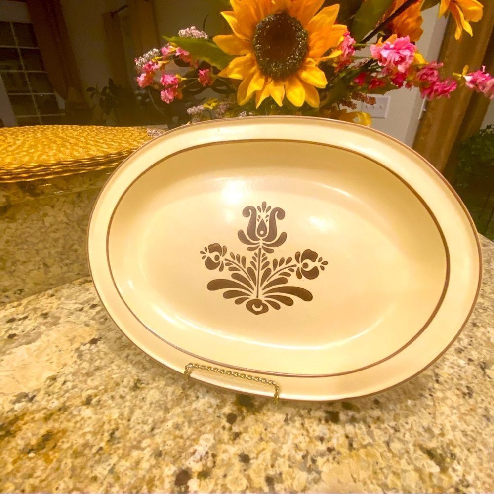 Pfaltzgraff Village Pattern Serving Platter Vintage USA Made 14 x10 inches